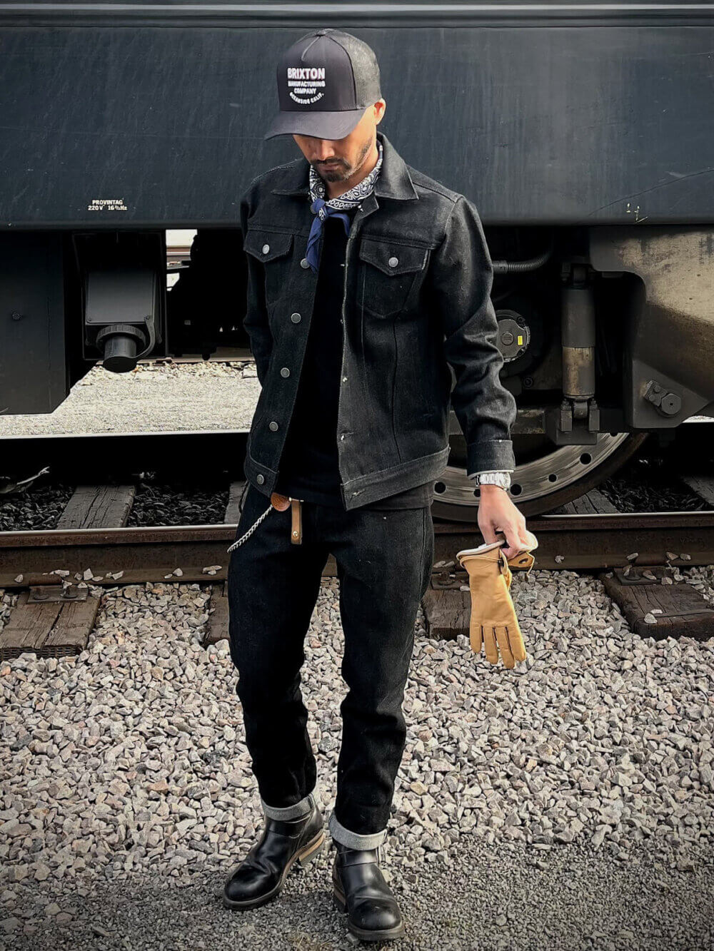 20oz Ghost Black Selvedge Denim Jacket - Image 4