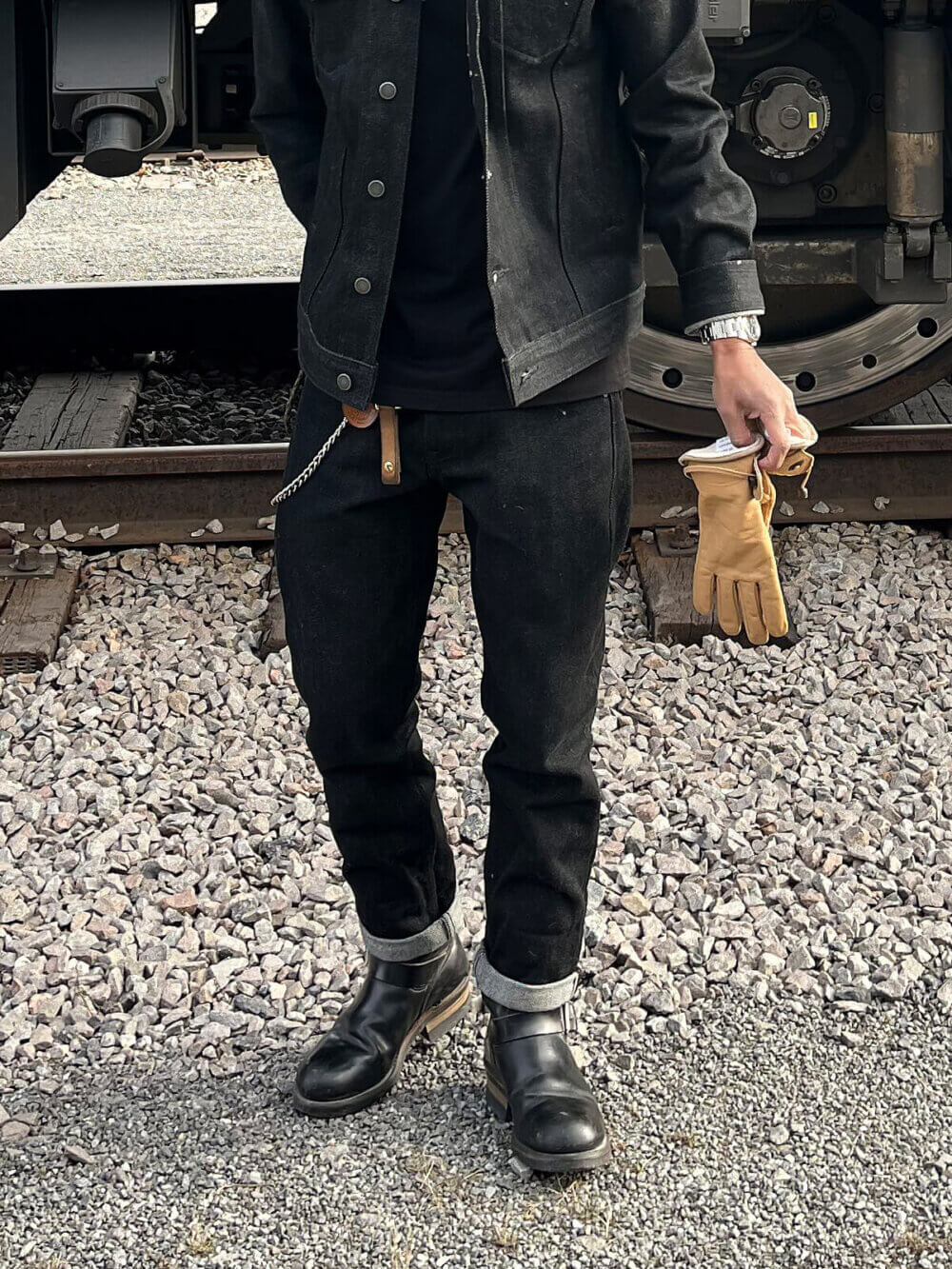 20oz Ghost Black Selvedge Denim Jeans - Image 4