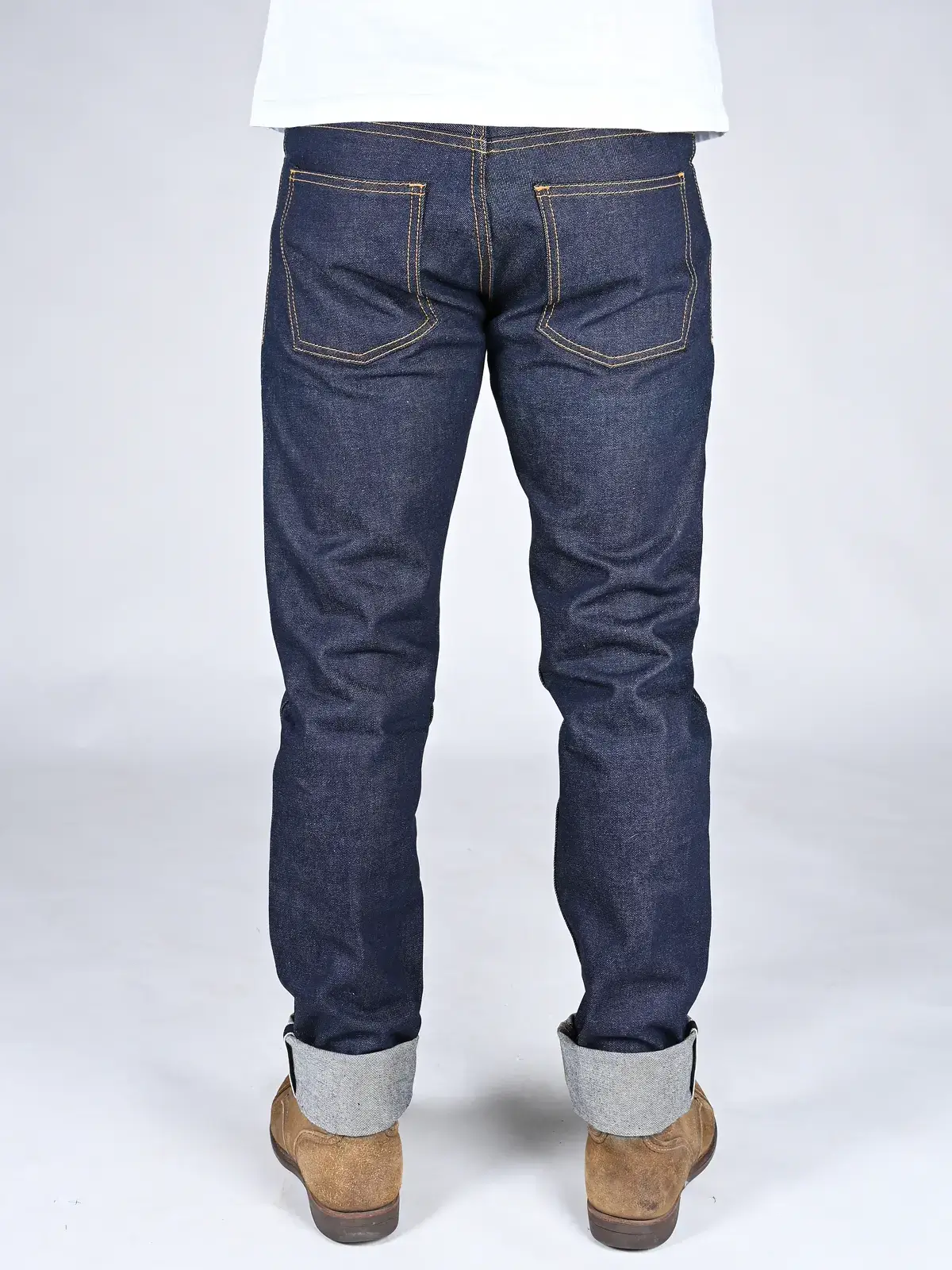 soso-001-slim-fit-backview